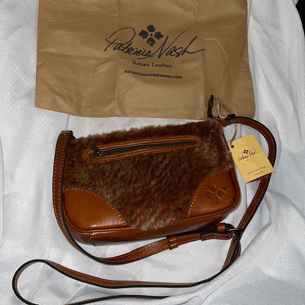 NWT Patricia Nash crossbody with bag
